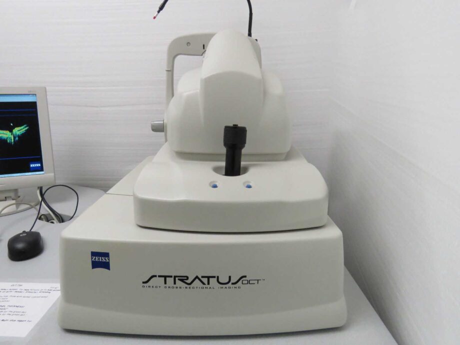 CARL ZEISS Stratus OCT III 3000 Tomography