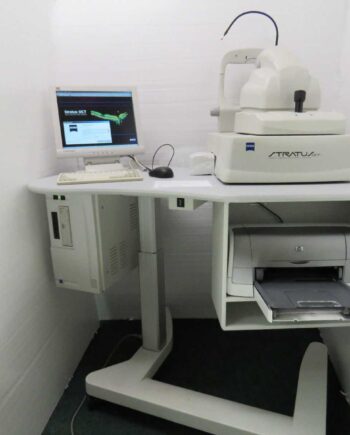 CARL ZEISS Stratus OCT III 3000 Tomography