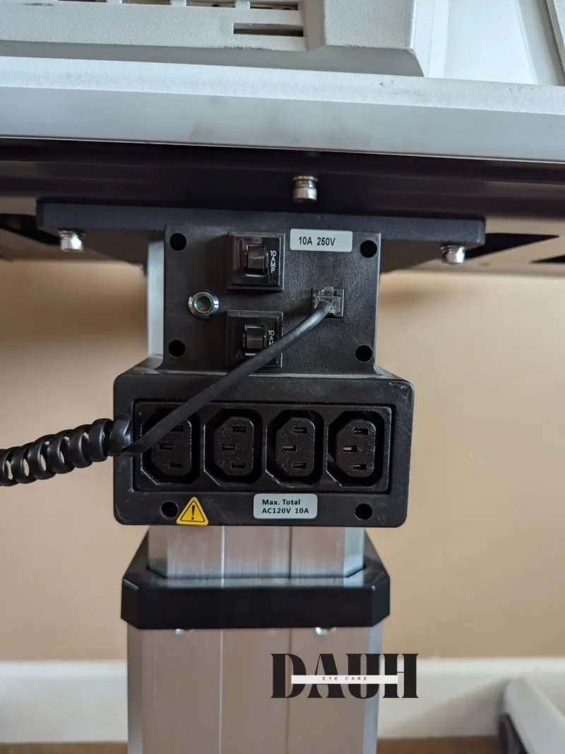 Zeiss Cirrus 4000 HD-OCT